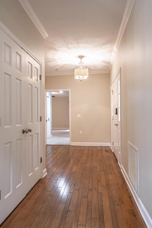 171 W Devonshire Ave - Photo 3 of 24