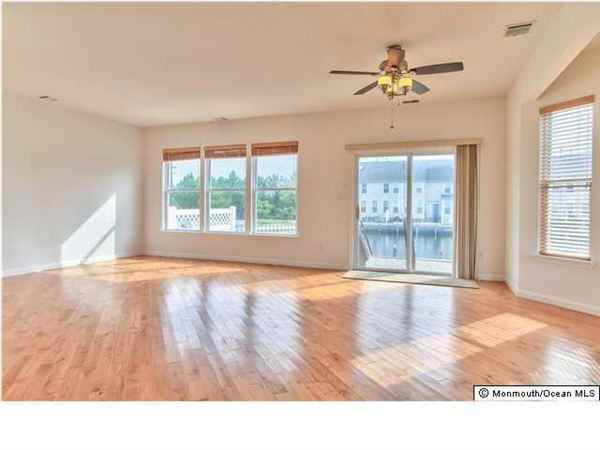 30 Blue Heron Ln - Photo 3 of 6