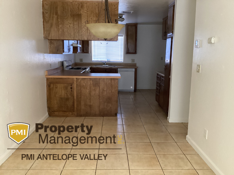 44652 Beech Ave #A - Photo 3 of 5