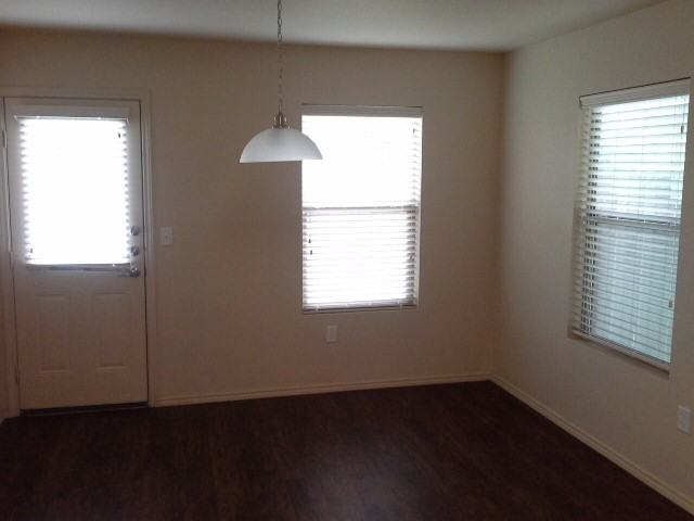 7055 Heathers Pond - Photo 3 of 17