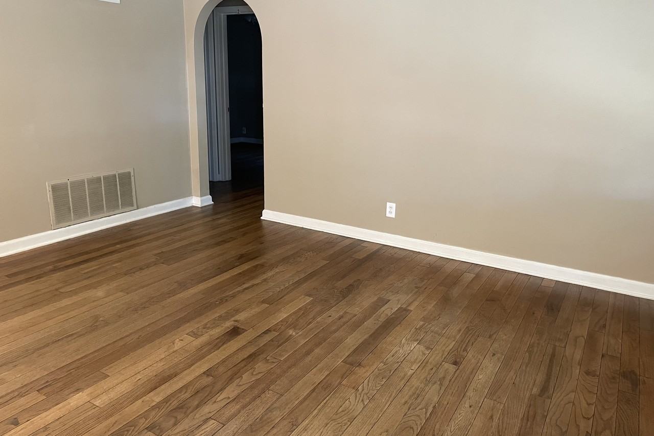 1924 Sw Stone Ave - Photo 2 of 19
