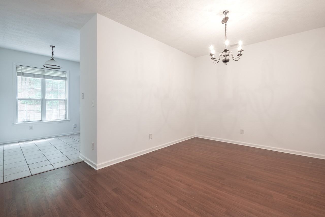1659 Jackson Sq Nw - Photo 5 of 30