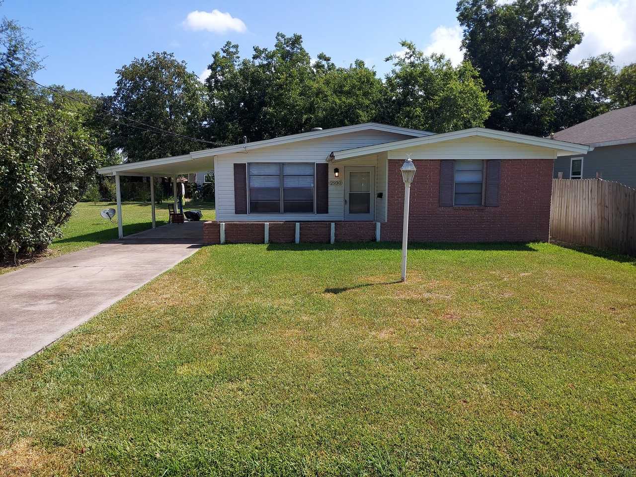 2930 1st Ave - Photo 2 of 14