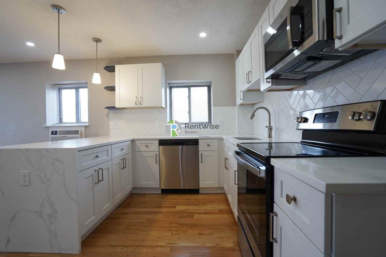 1200 Commonwealth Ave #30 - Photo 4 of 17