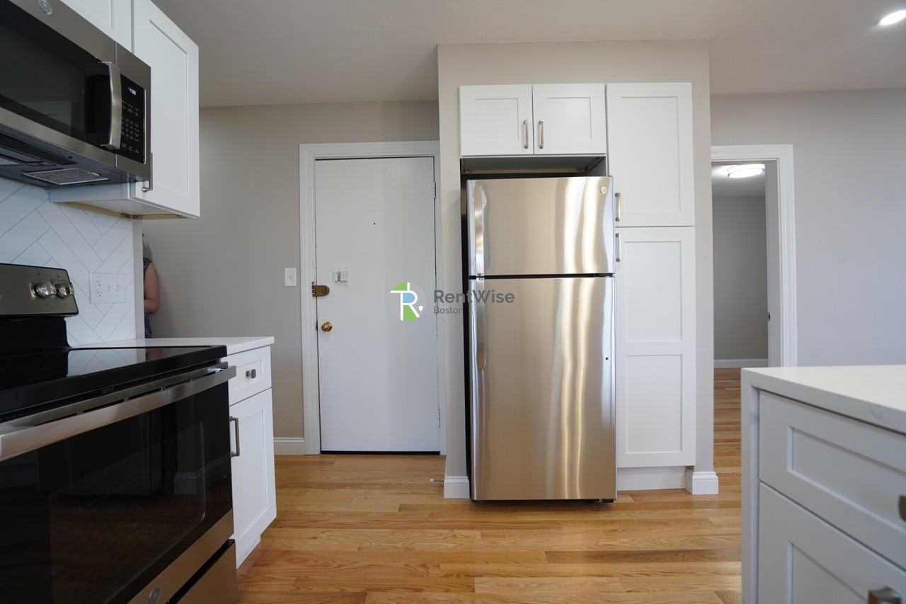 1200 Commonwealth Ave #30 - Photo 6 of 17