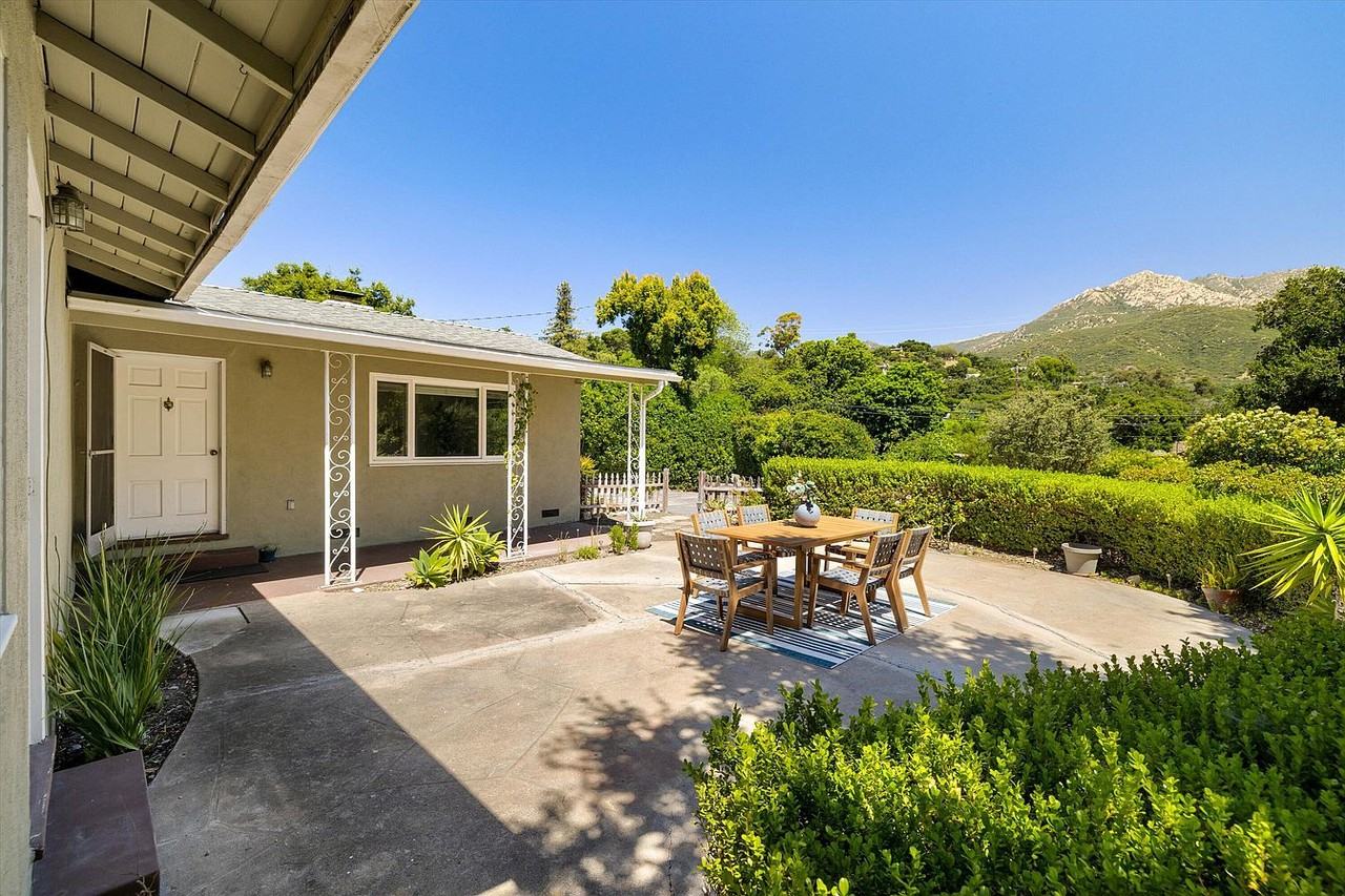 2501 Montrose Pl #NA - Photo 3 of 8