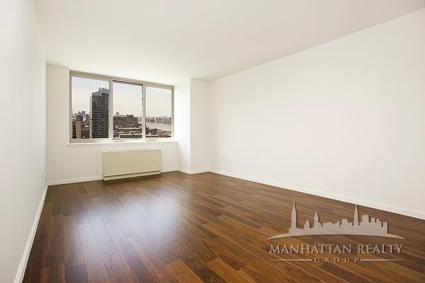 10th Avenue #35G - Photo 4 of 16