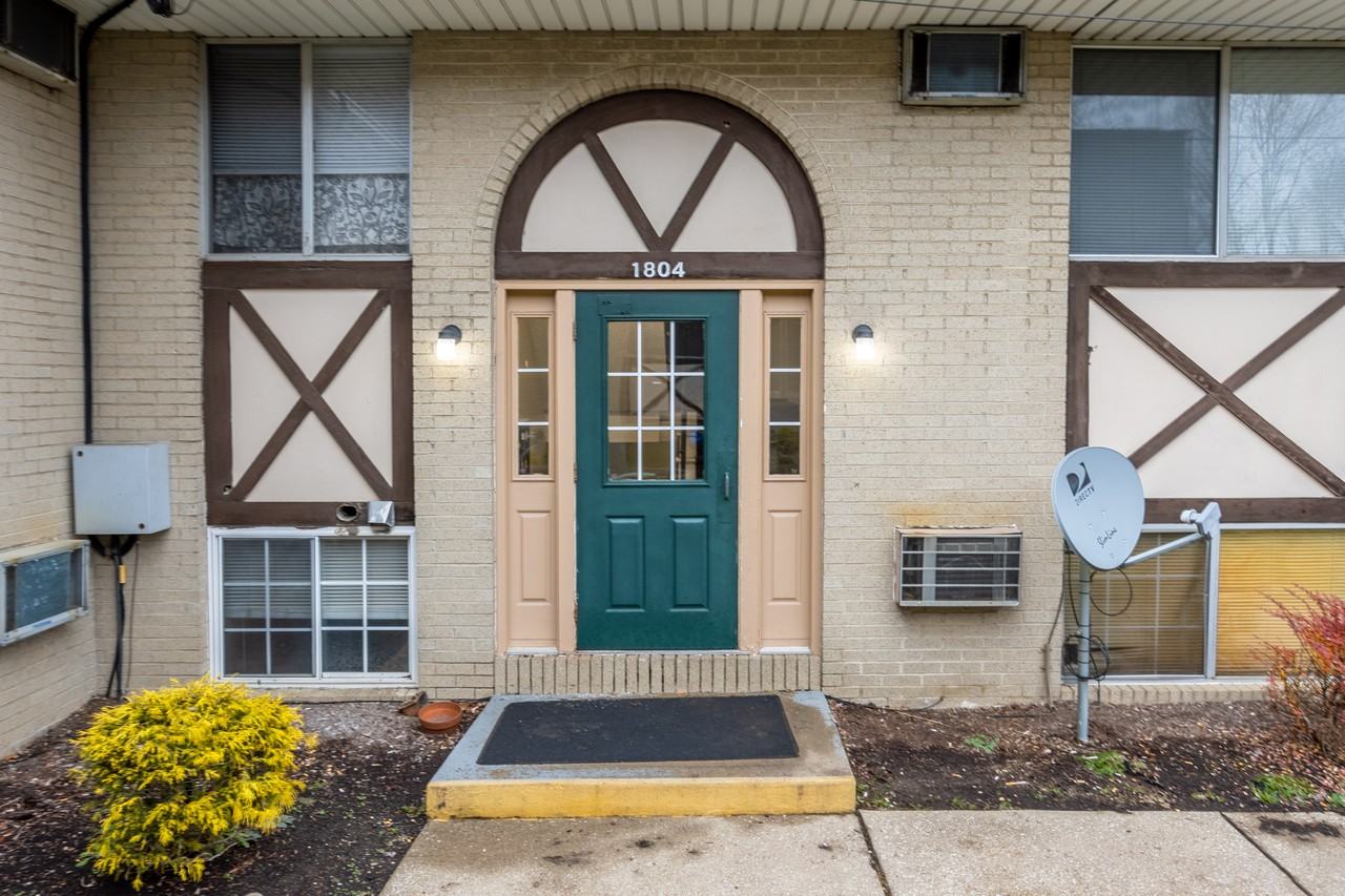 Legends Pointe - Photo 2 of 33