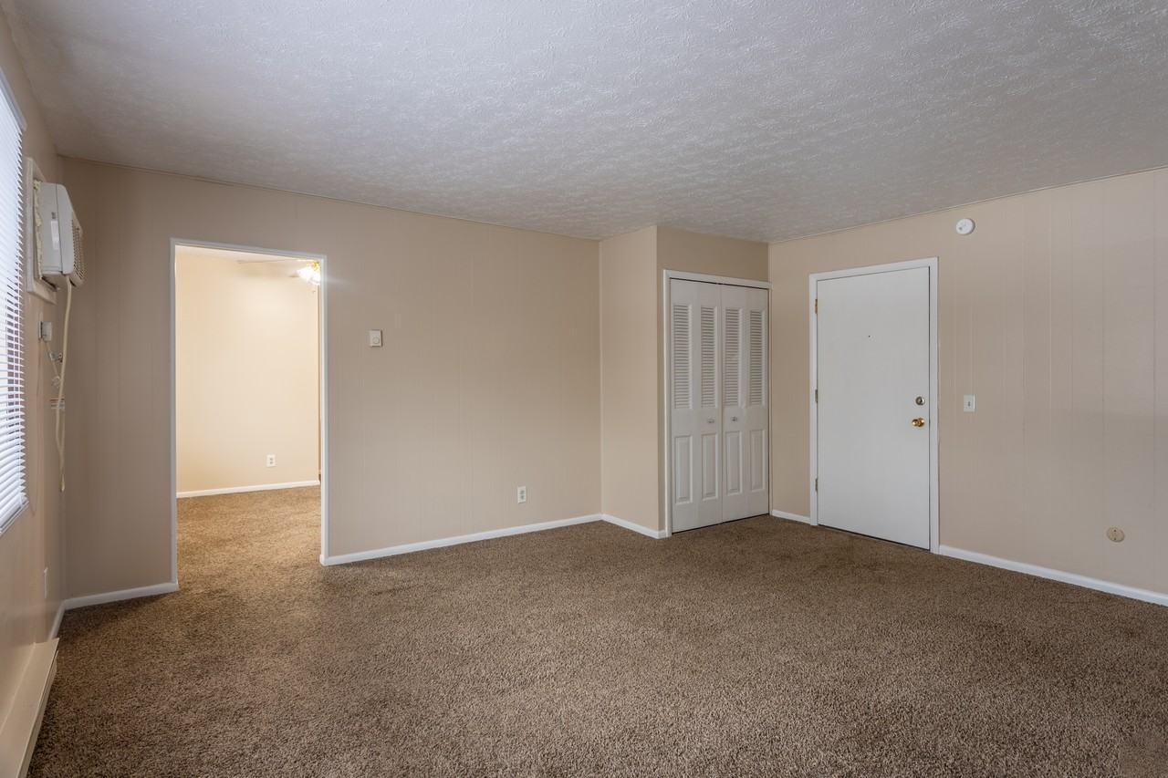 Legends Pointe - Photo 3 of 33