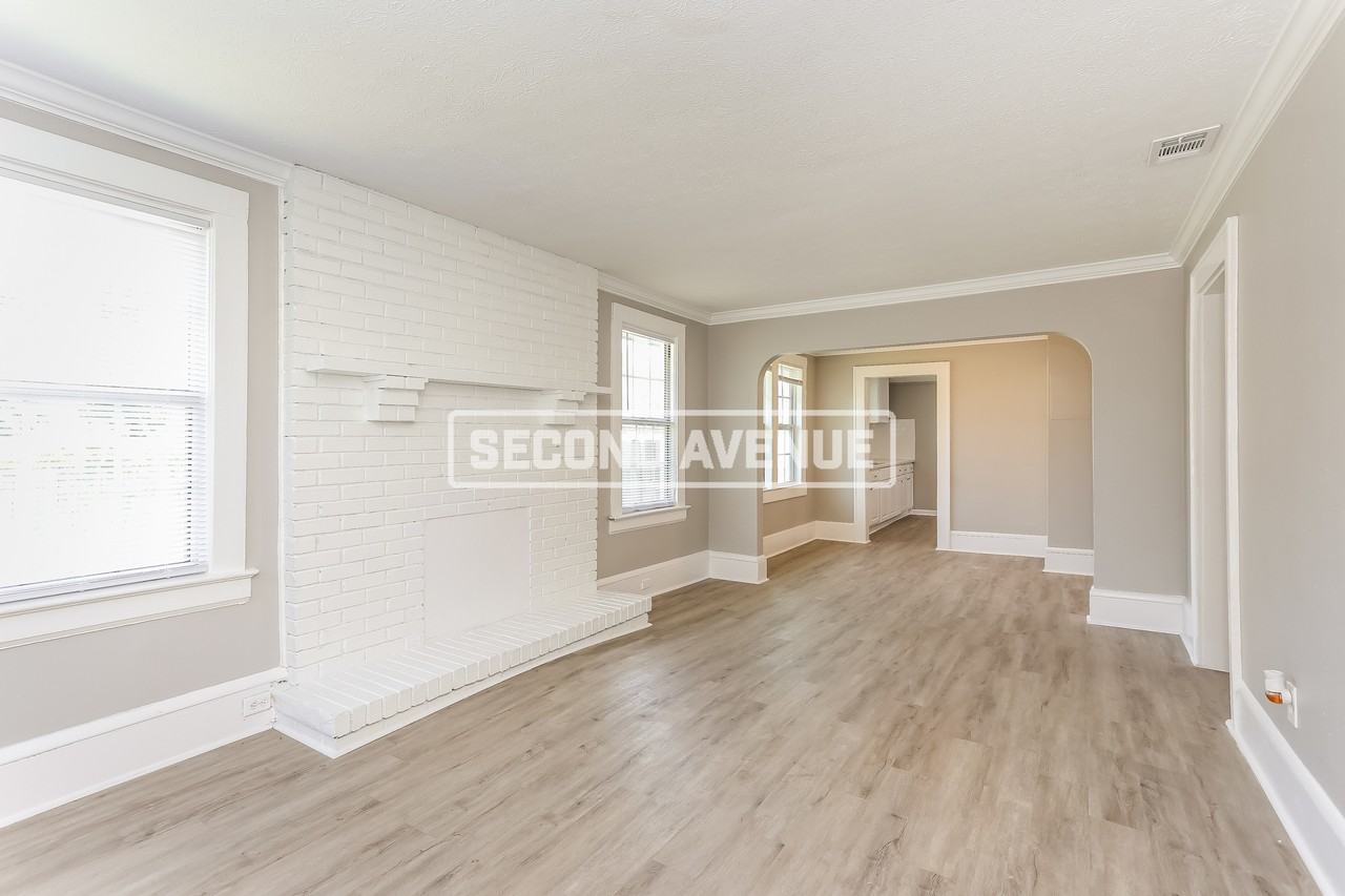 524 E 60th St - Photo 6 of 13