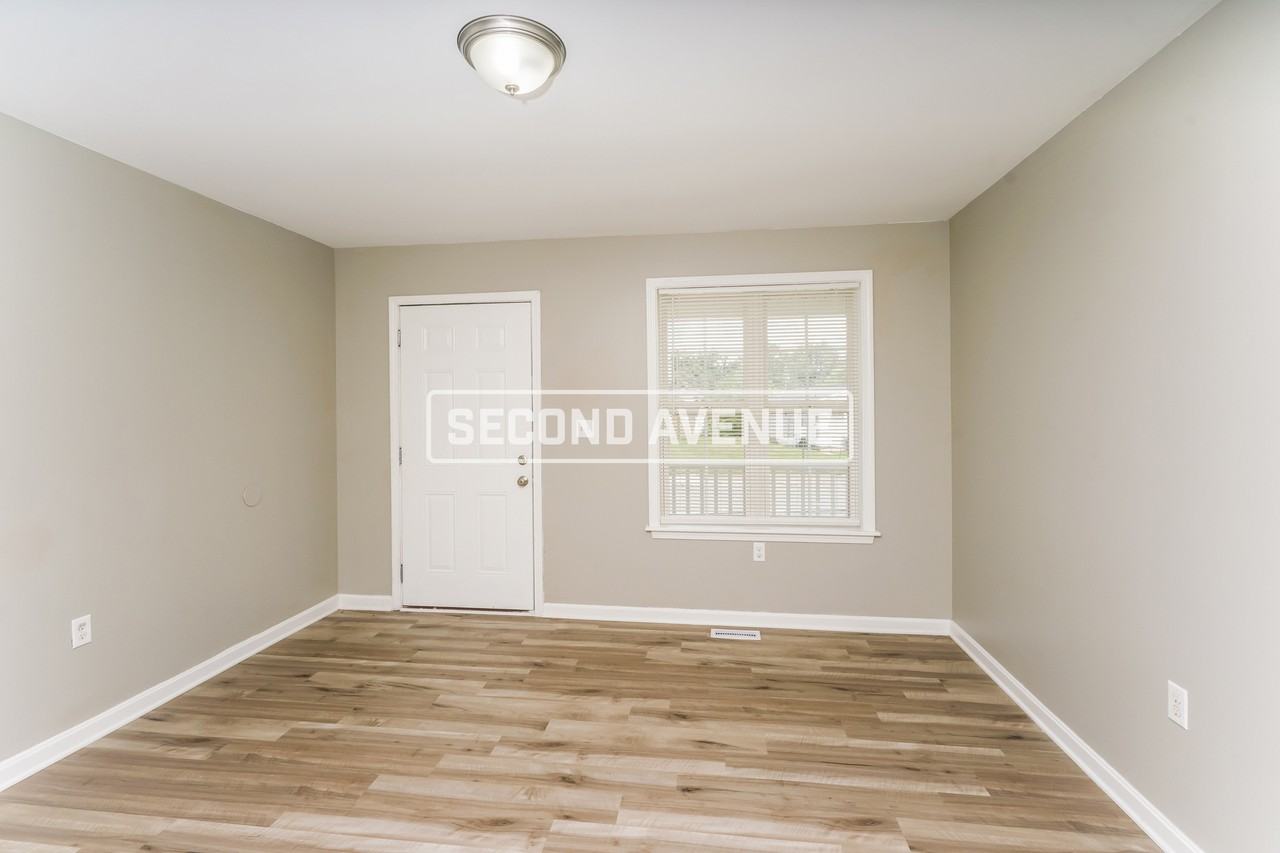 2220 Wilson Ave - Photo 3 of 10