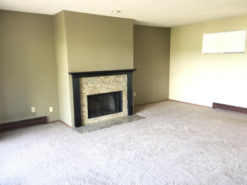 9032 Northeast Juanita Drive - Photo 6 of 10