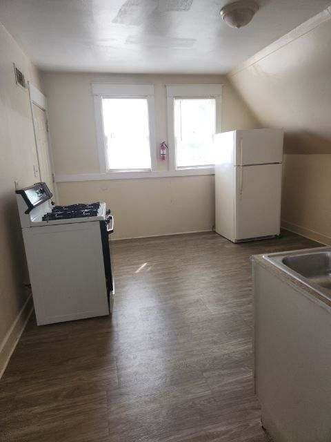 2818A N 33rd St - Photo 2 of 9
