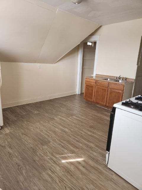2818A N 33rd St - Photo 3 of 9
