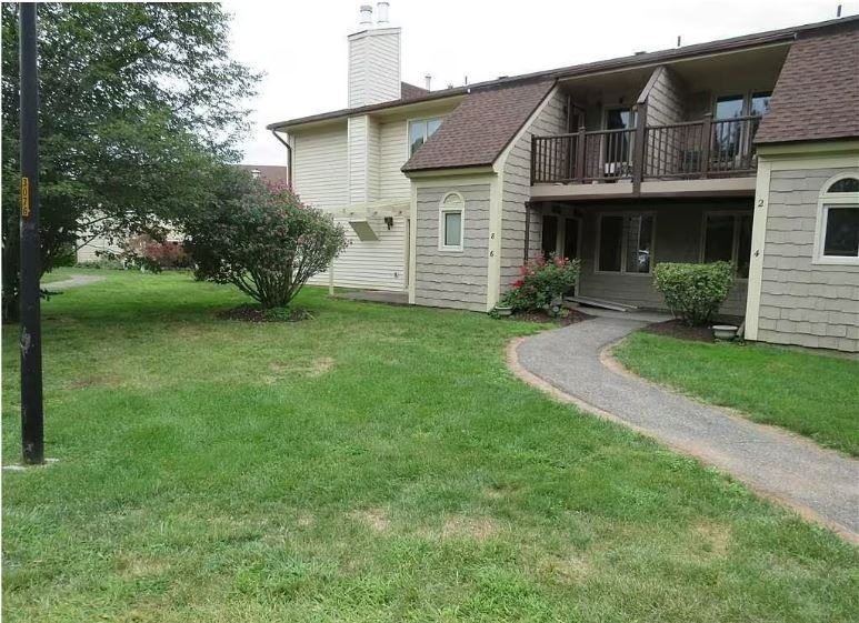 6 Copper Beech Dr #6 - Photo 2 of 6