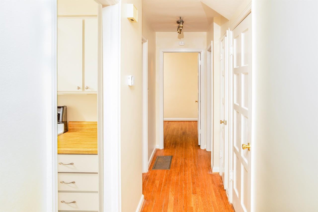 657 Montclair Dr #1 - Photo 7 of 28