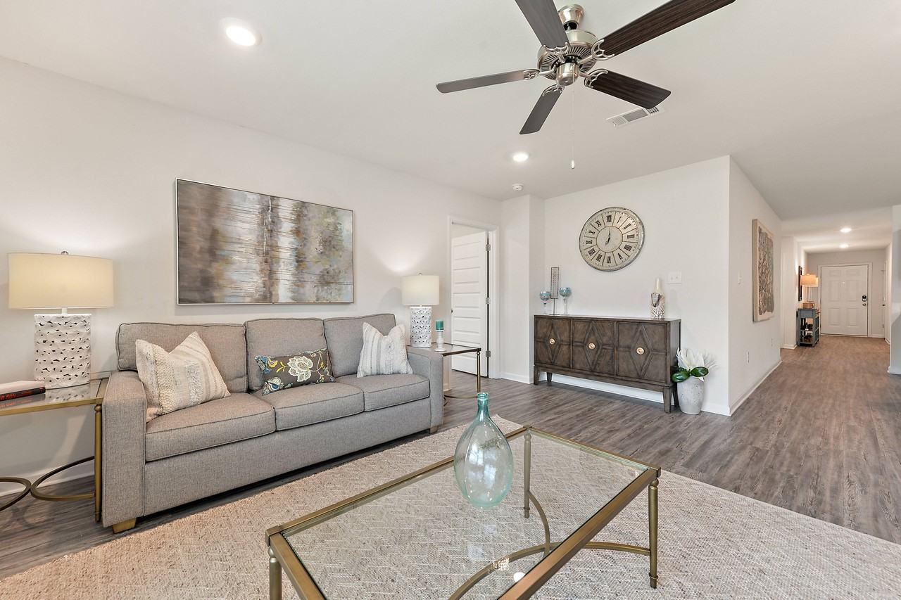 Emerald Lakes South - Photo 6 of 37