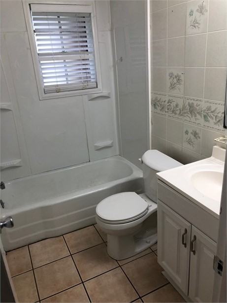 6260 Sarasota Dr #1 - Photo 5 of 9