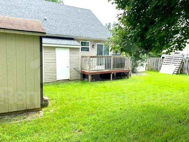 678 Wise Ave - Photo 2 of 10