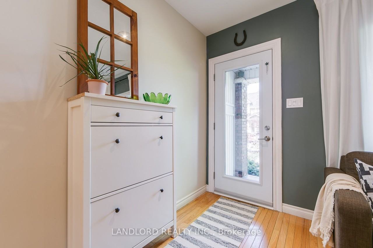 251 Boston Ave - Photo 2 of 40