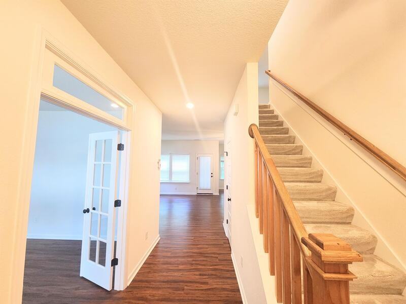 111 Sea Hero Ct - Photo 3 of 26