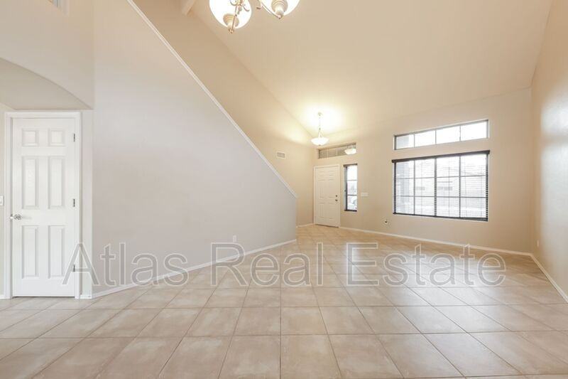 15260 W Cottonwood St - Photo 3 of 18