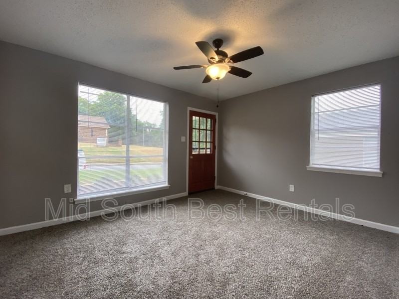 29 W Gage Ave - Photo 2 of 7