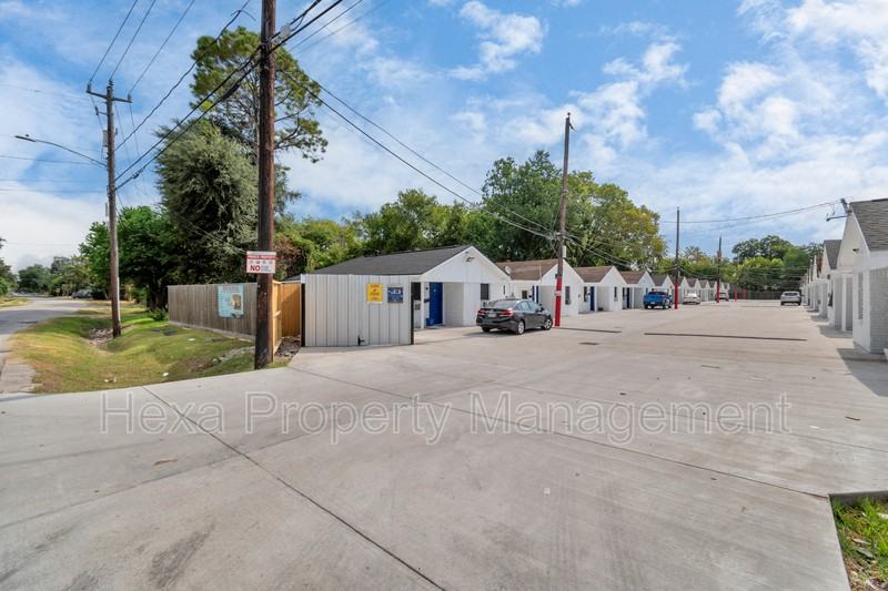 3822 Dabney St - Photo 7 of 28