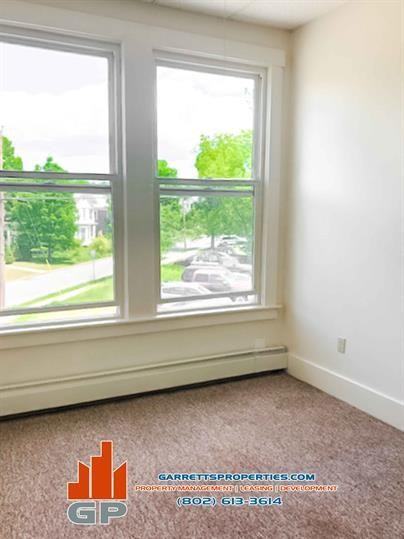 21 Merchants Row - Casa Bianco - Photo 3 of 7