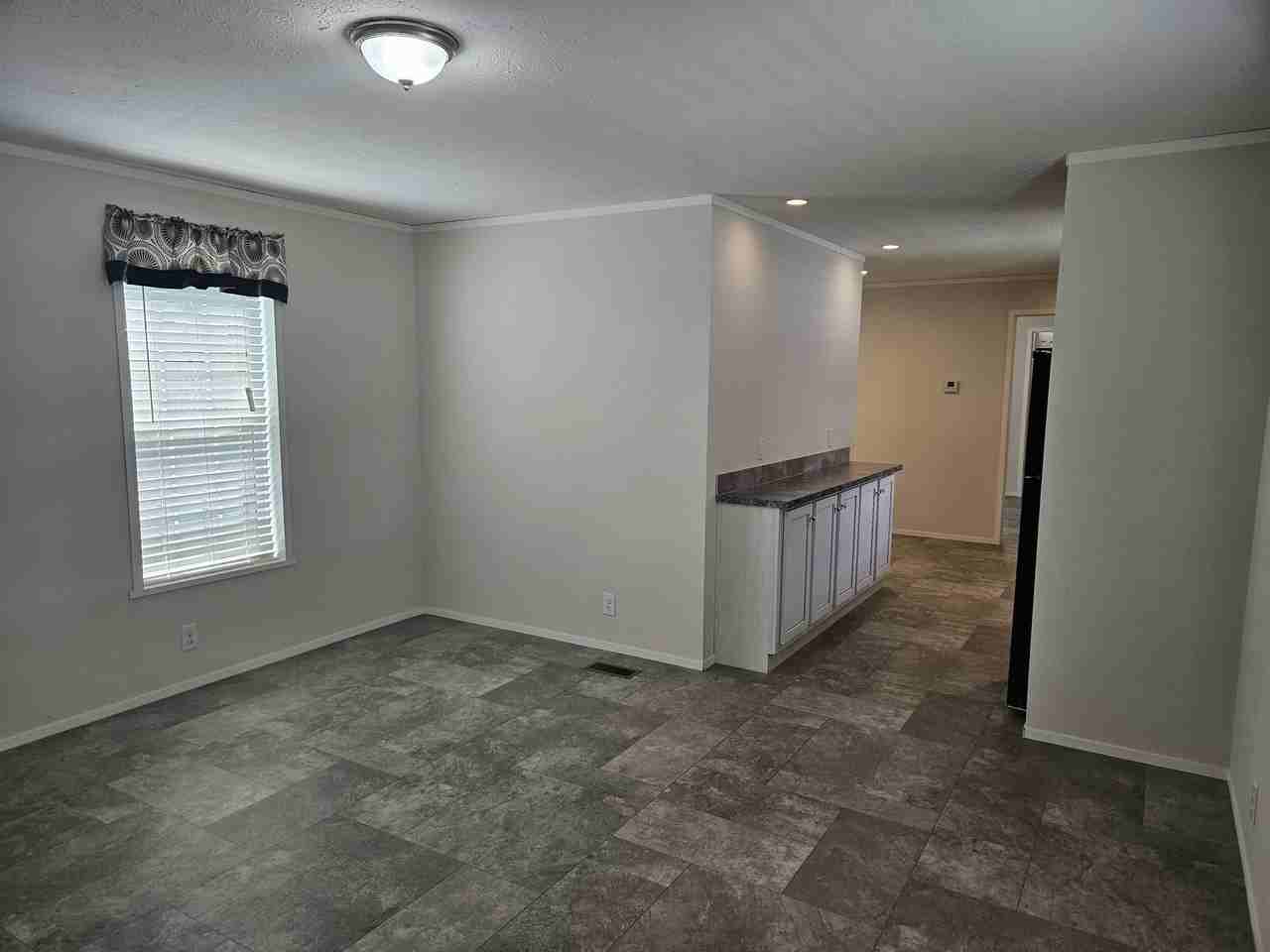 11789 Cascade Cir #77 - Photo 5 of 34