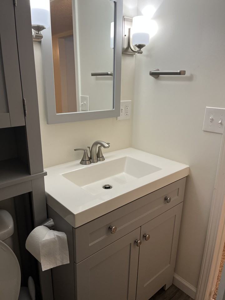 1049 Jason Ave #NA - Photo 2 of 4