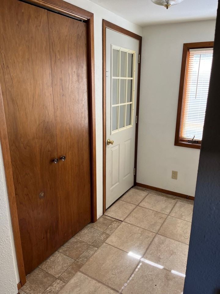 602 S Tomahawk Ave #602 - Photo 3 of 6