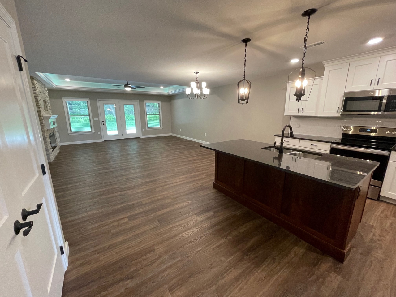 1185 E Bentley Cir #NA - Photo 3 of 9