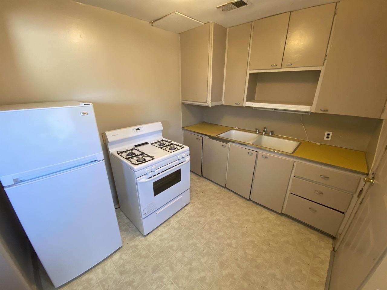 1218 North D Street - 1218 #1218 - Photo 3 of 6