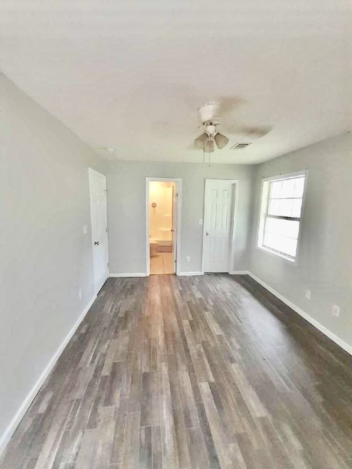 213 College Ave #1 - Photo 6 of 13