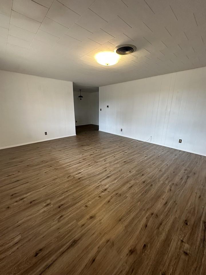 167 Northwest Drive - 10 #10 - Photo 2 of 7