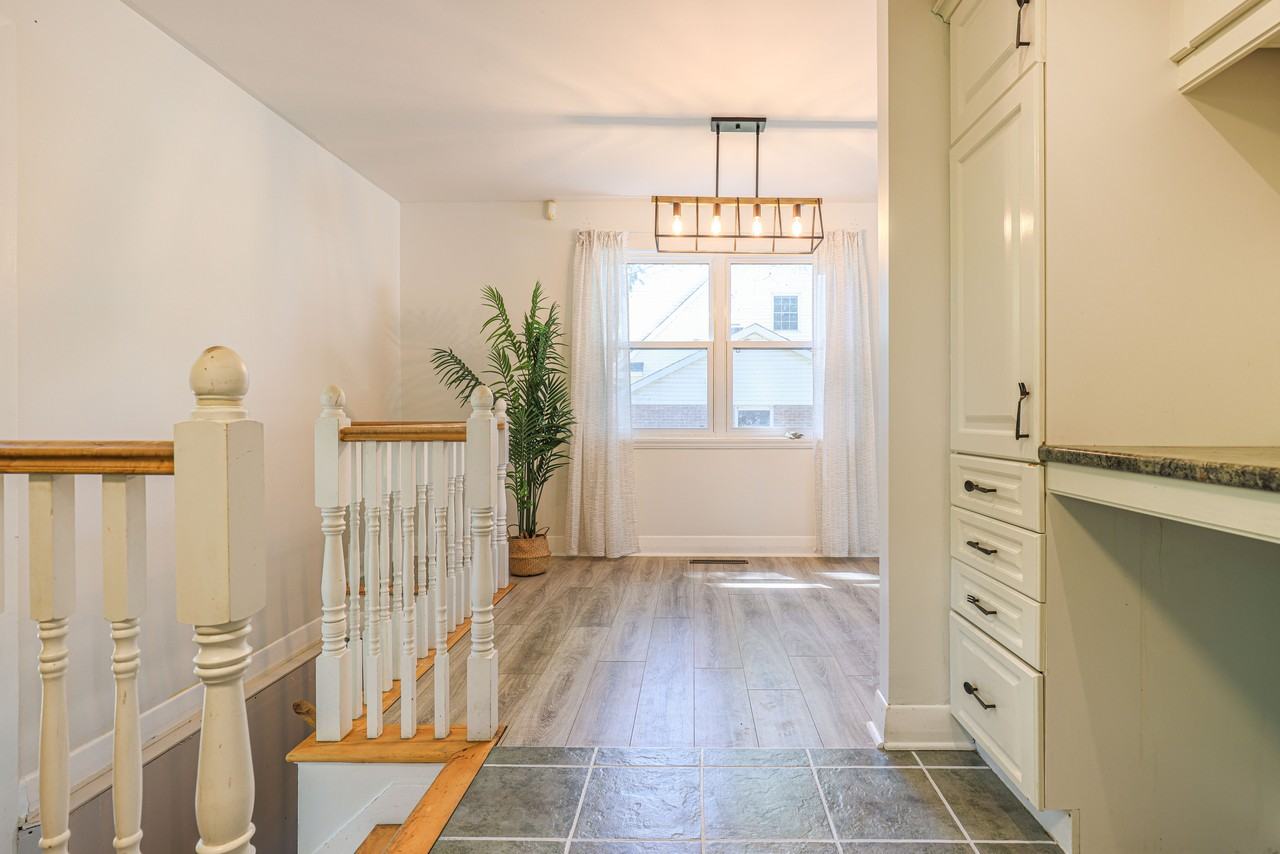 167 Hemlock Street - Photo 2 of 24