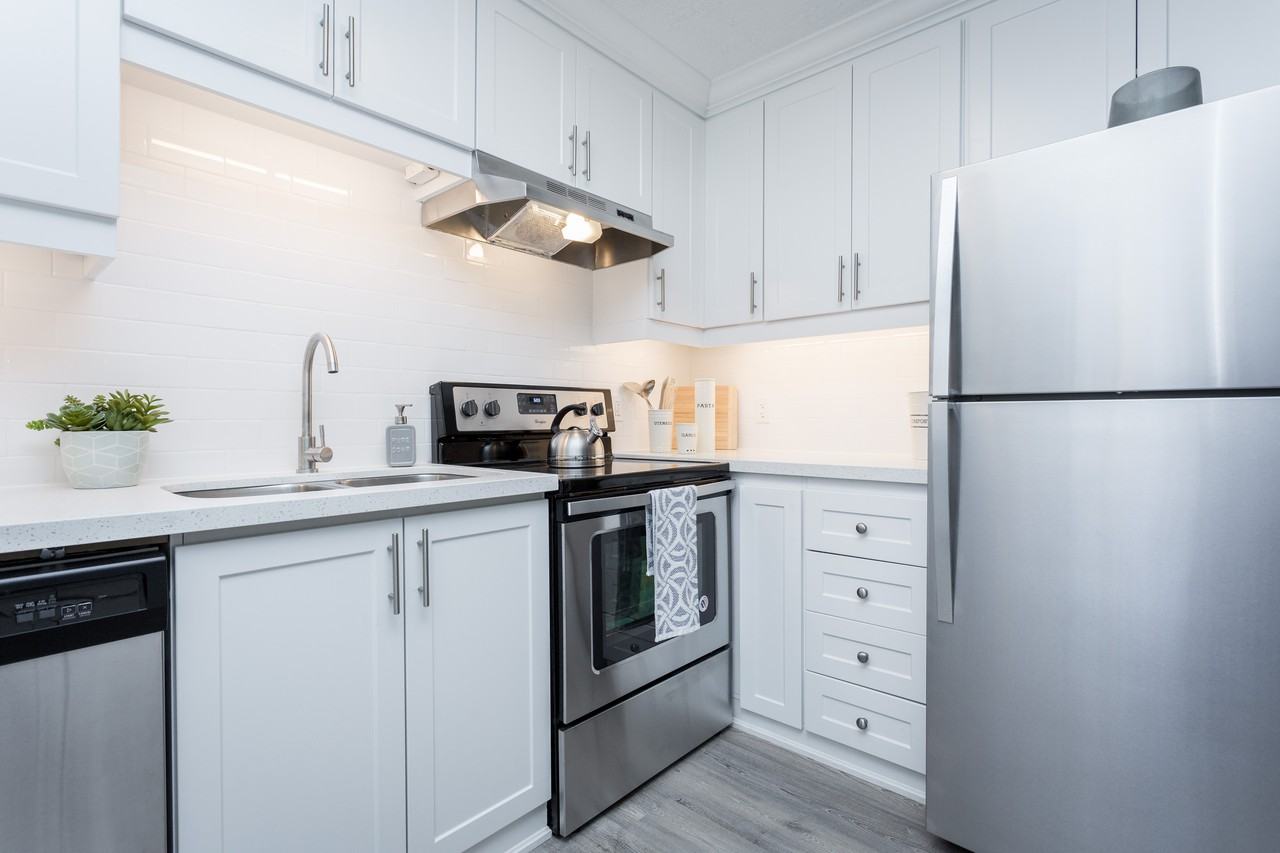 89 York Road - Photo 3 of 11