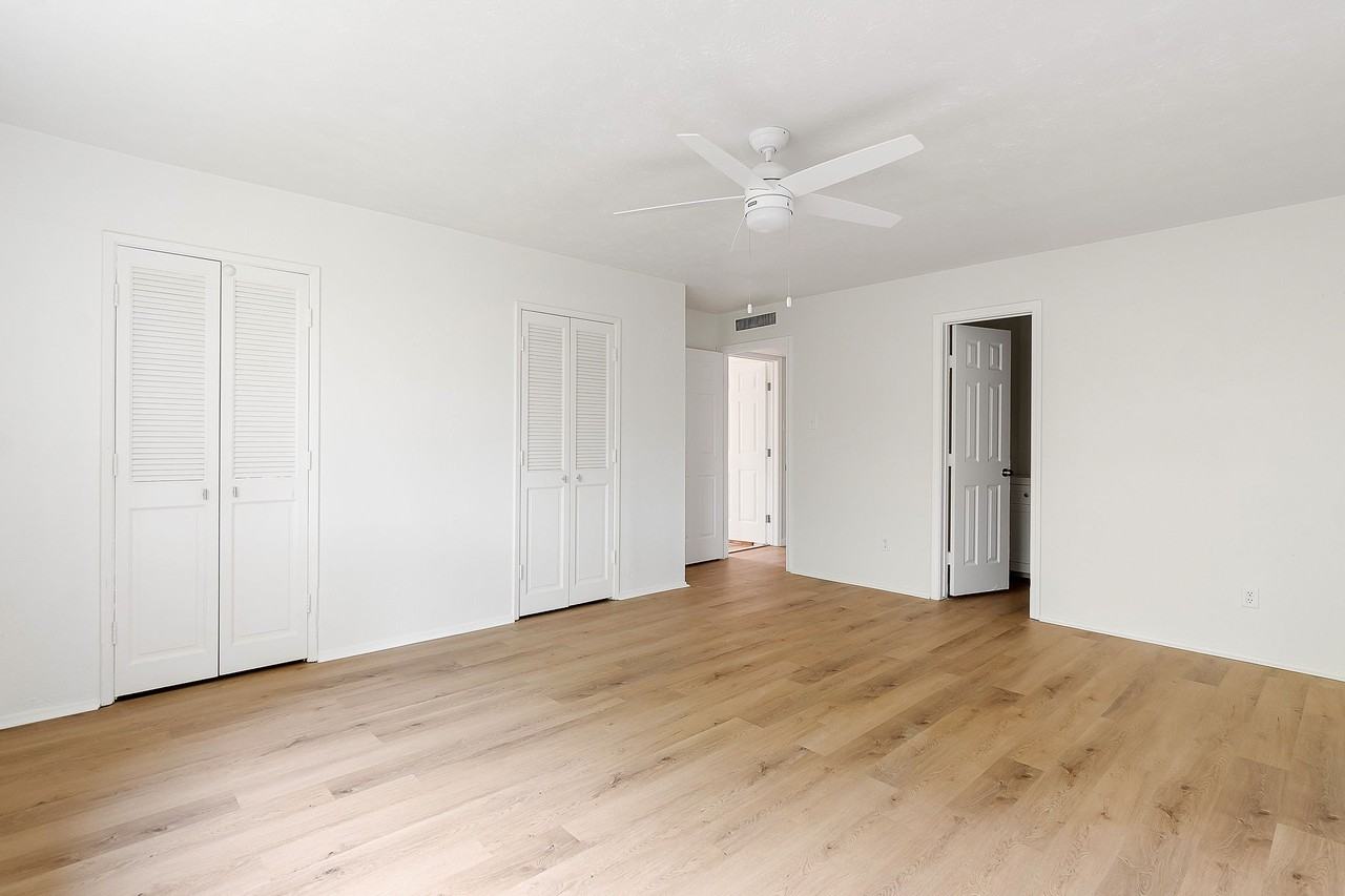 3402 Ridgemoor Drive - Photo 4 of 10