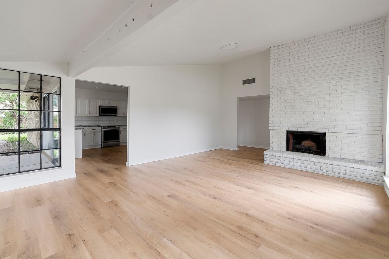 3402 Ridgemoor Drive - Photo 7 of 10