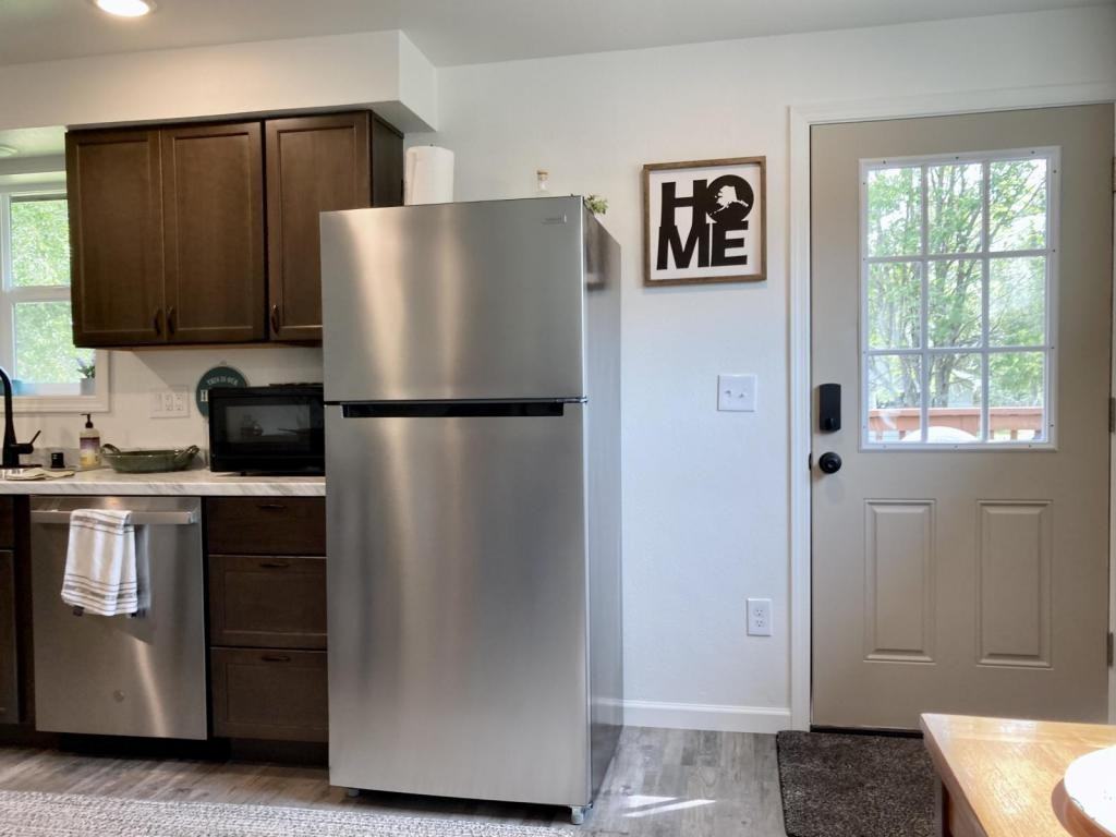 116 S Birch St - Photo 6 of 25