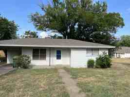 featured image of 312 N Avenue B