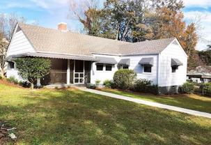 425 Rogers Ave - Photo 1 of 1