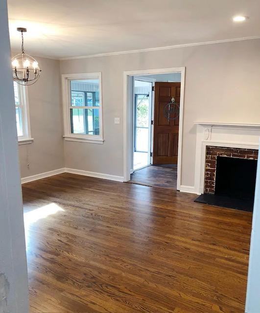 425 Rogers Ave - Photo 6 of 15