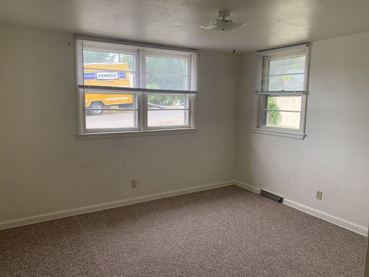 435 Lordwith Dr - Photo 4 of 6