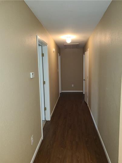 220 Scarborough Rd - Photo 3 of 10