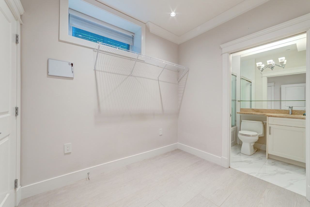 2706 West 14th Avenue - Photo 4 of 14