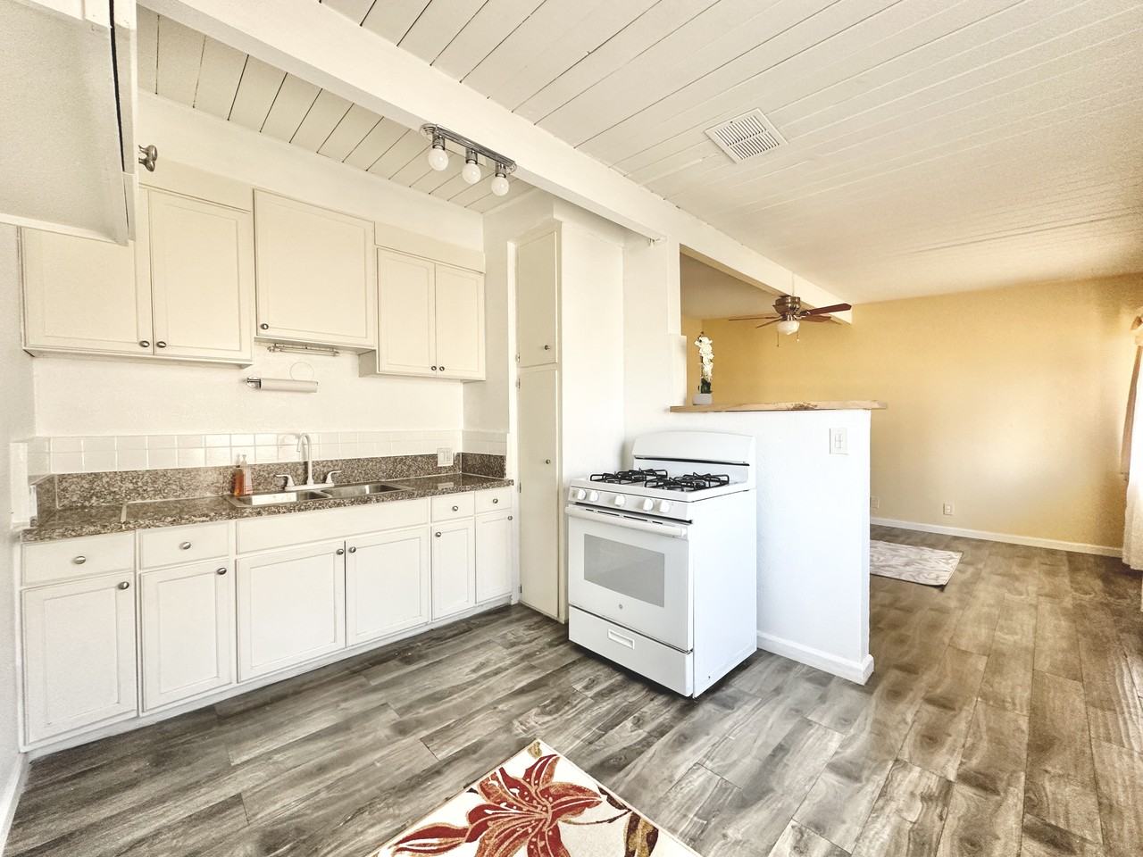 1514 W 205th St #4A - Photo 3 of 15