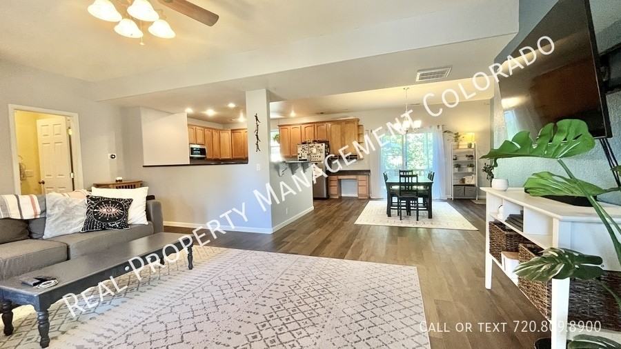 665 Kilmer St - Photo 3 of 24