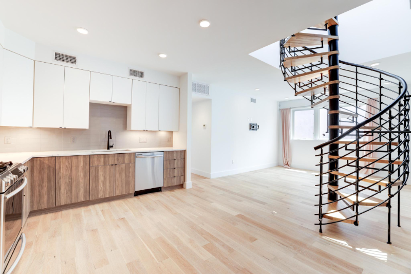 3514 13th St Nw #9 - Photo 4 of 21